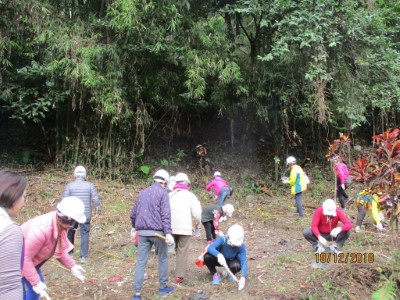 光復鄉社區志工熱情參加造林工作假期
