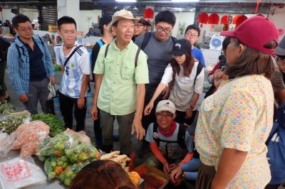 暑期實習生參訪阿美族野菜市場