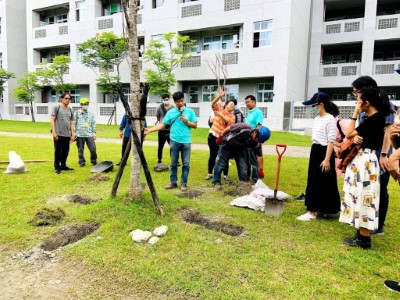 七星環境綠化基金會呂學義老師介紹樹木基地土壤改良