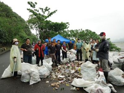 淨山活動清理出超過15,00公斤垃圾