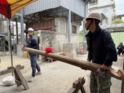 歷史建築「菁華林苑(花蓮港山林事業所官舍)」歷經數月修復，1月9日上午舉行上梁祈福儀式