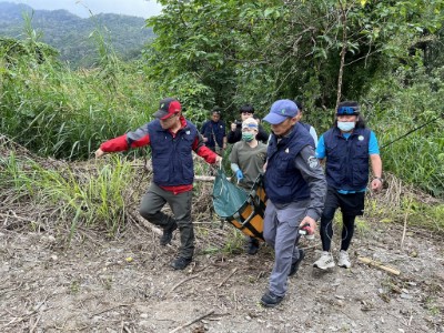 檢傷及搬運黑熊