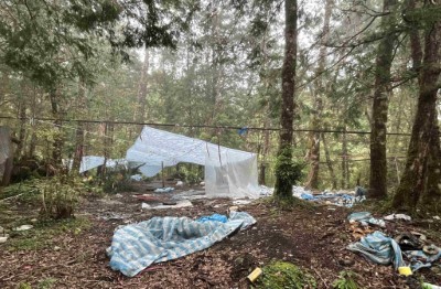 溪底營地遺留許多廢棄物
