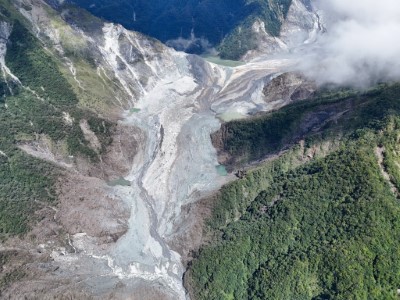 馬太鞍溪上游堰塞湖空拍照片