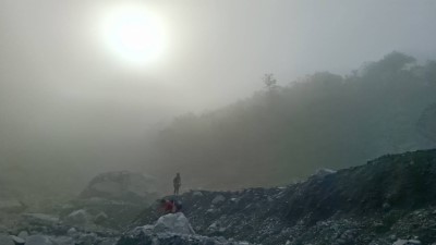 林業署特遣隊徒步深入馬太鞍溪堰塞湖勘查