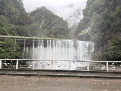 114年10月28日立霧溪燕子口堰塞湖