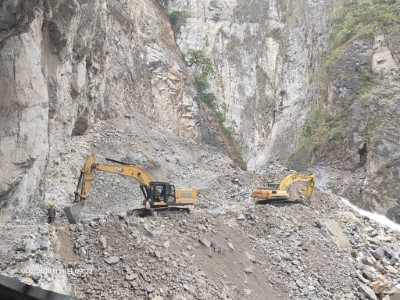 114年10月28日立霧溪燕子口堰塞湖