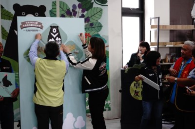 林業及自然保育署花蓮分署與友善黑熊夥伴及保育柑仔店簽署共同合作承諾