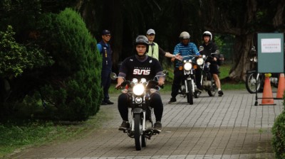 森林護管員甄試首日登場，術科測驗考驗實務能力與體能。